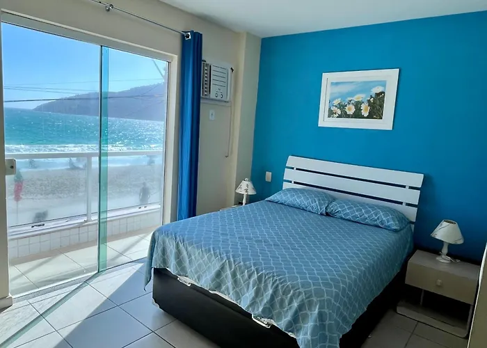 Frente Mar! 3 Quartos Com Ar, 2 Vagas E Lazer Incrivel Com Piscina E Churrasqueira